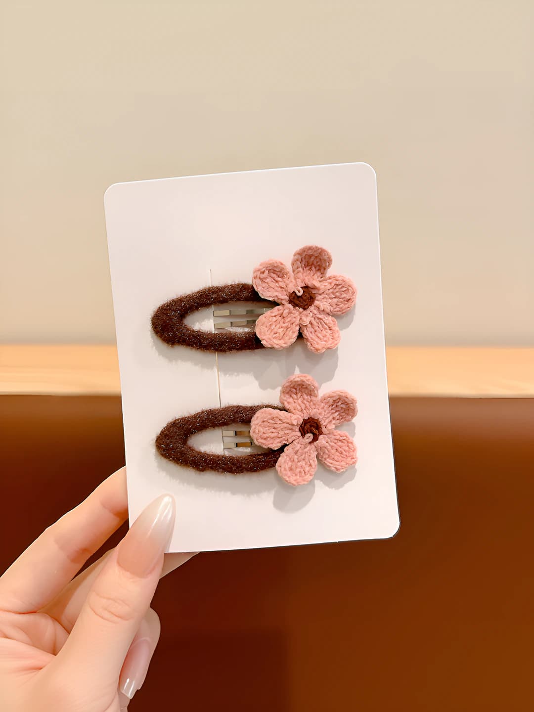 Pink knitted floral clip, ~6 cm