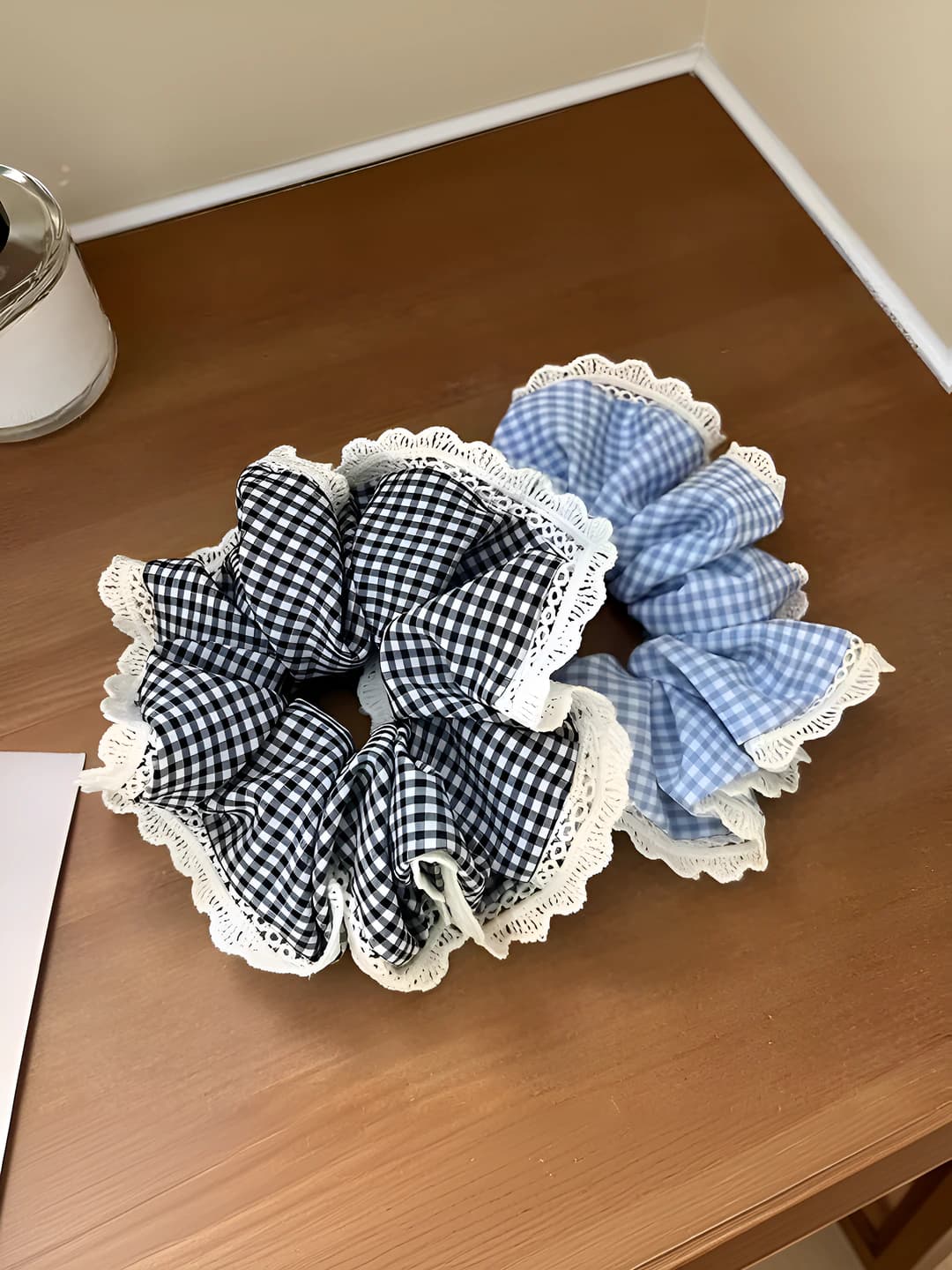 Women's Korean style gingham lace hair tie: loose fit, soft ballet style for bun