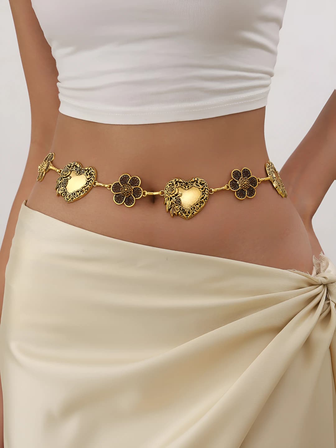 Women's retro metal body chain with heart and flower design, skirt waist accessory