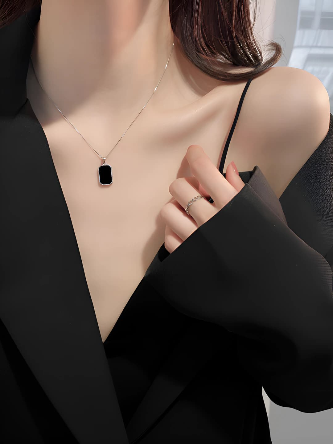 White Gold - Double-sided Square Plate Necklace