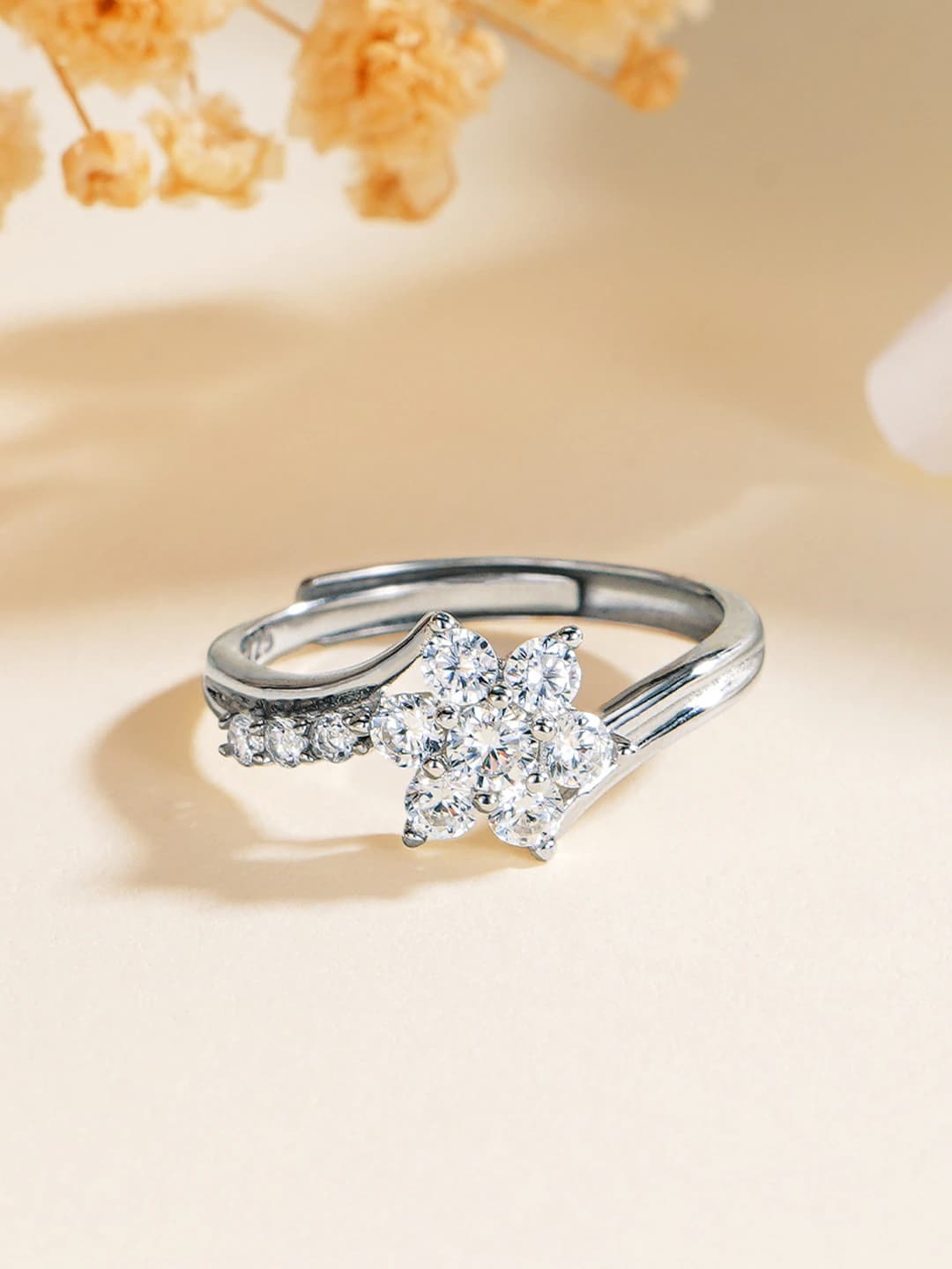 Flower open ring