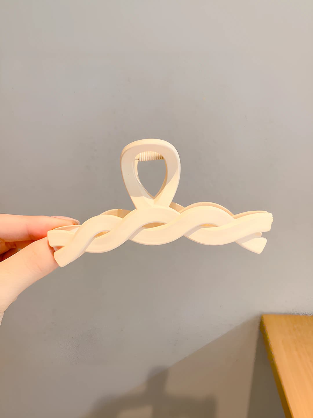 8# Beige - twisted