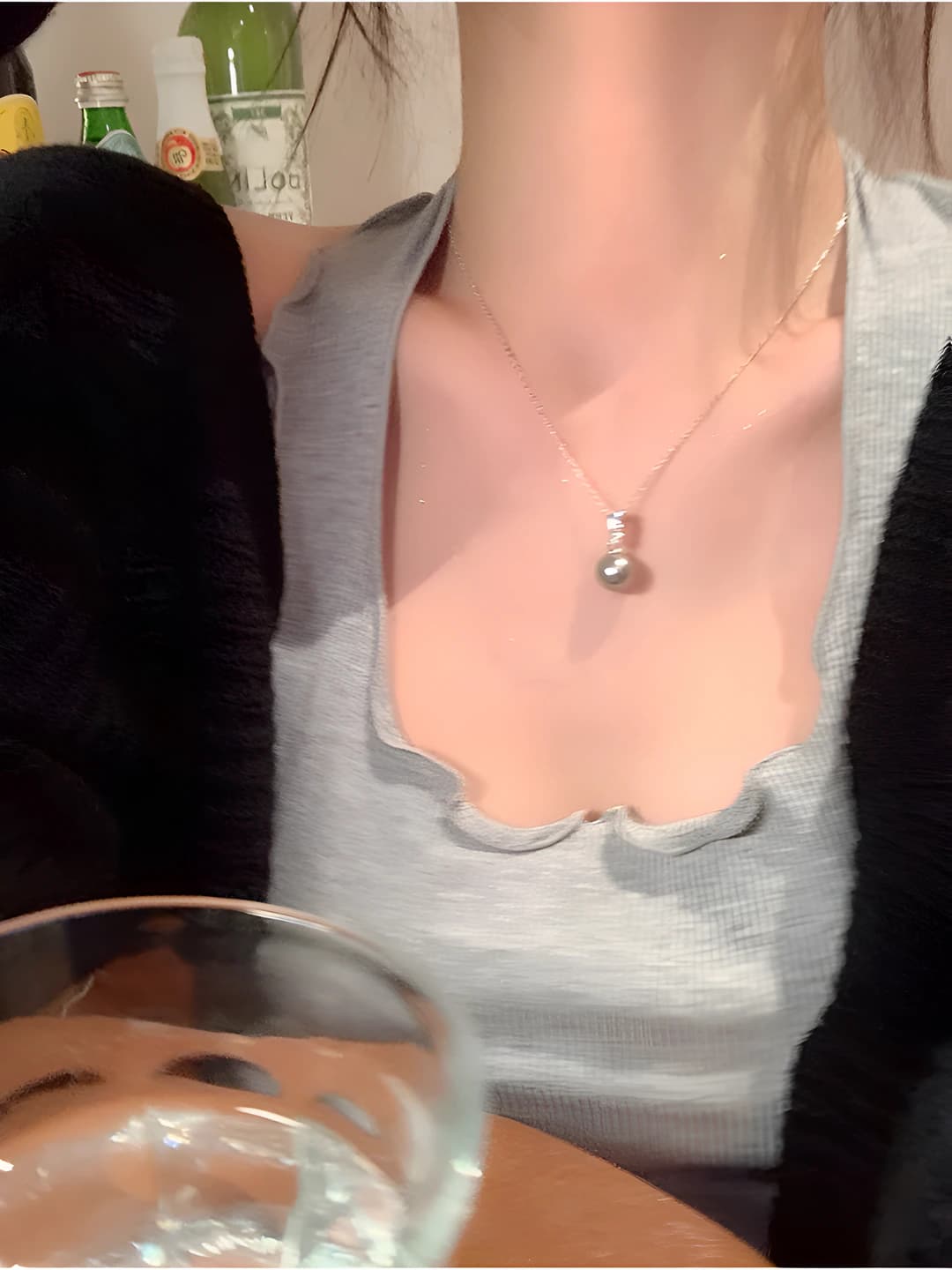 Grey pearl necklace