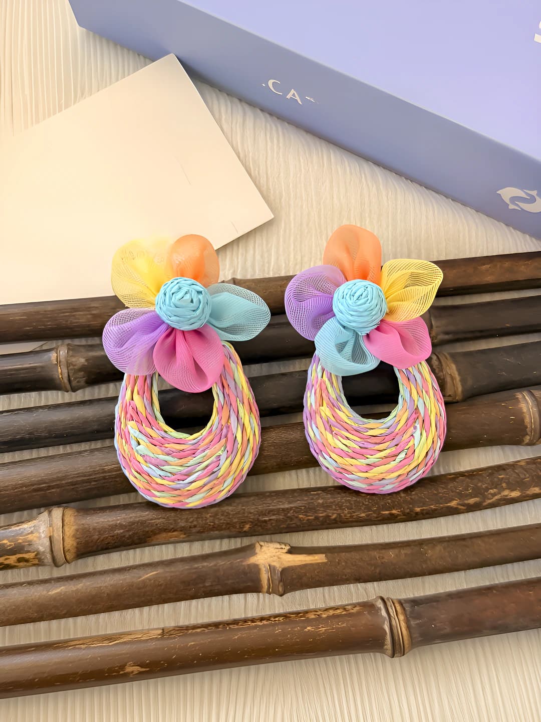 Multicolour, straw, floral