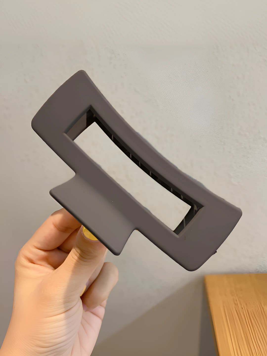Dark coffee square clip