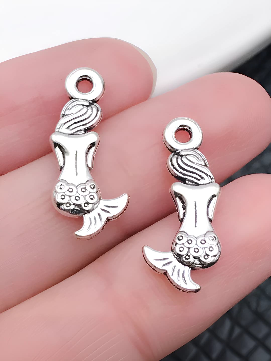 1 mermaid - 9x20mm - 0.8g - 8213