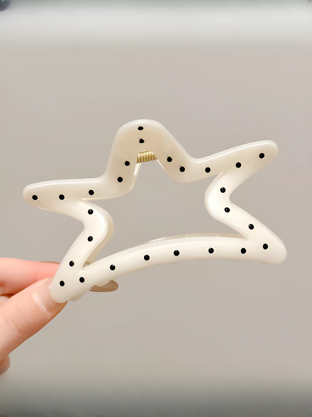 White five-pointed star ~10.5 cm