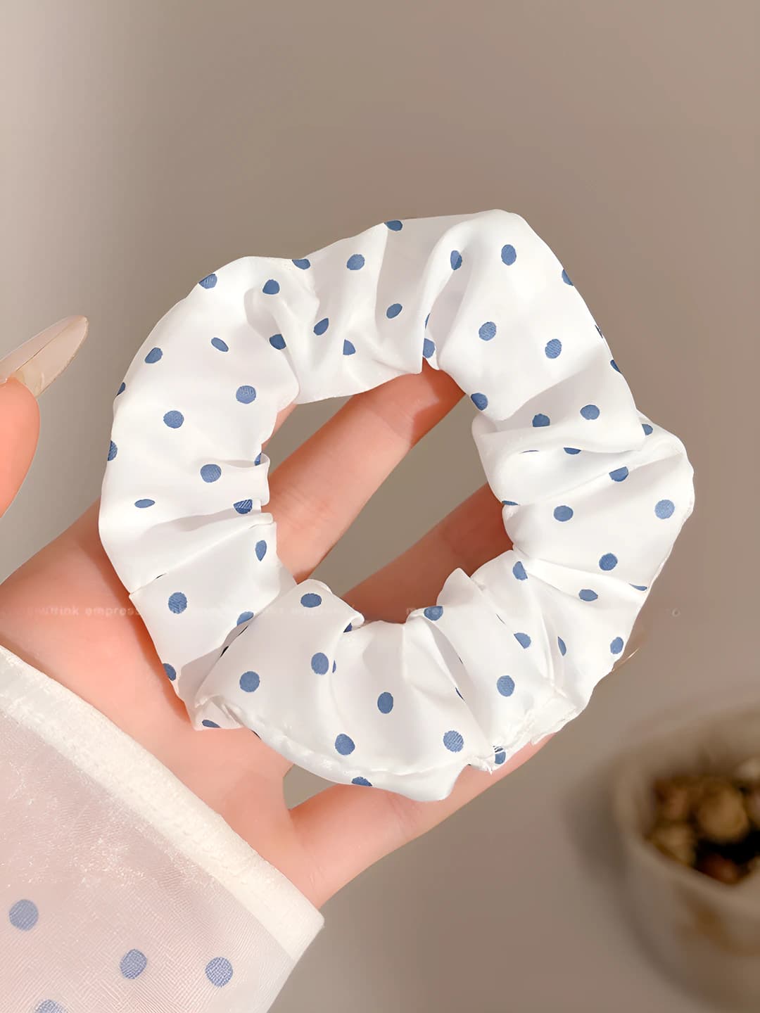 4# Белый с синими точками 9cm