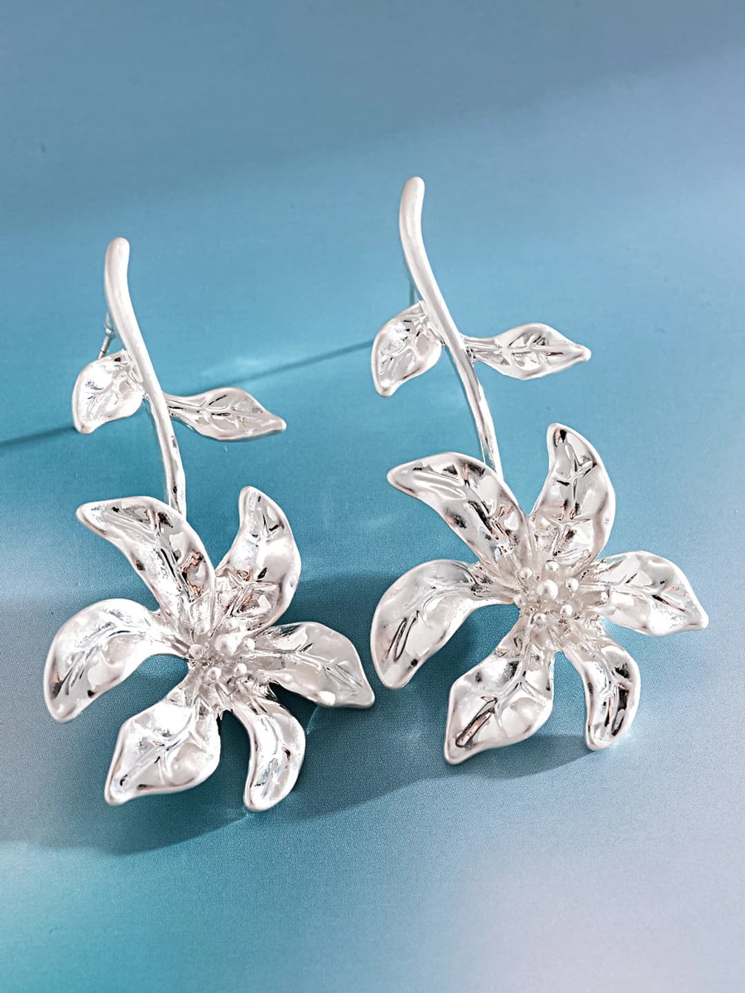 Silver post - Silver