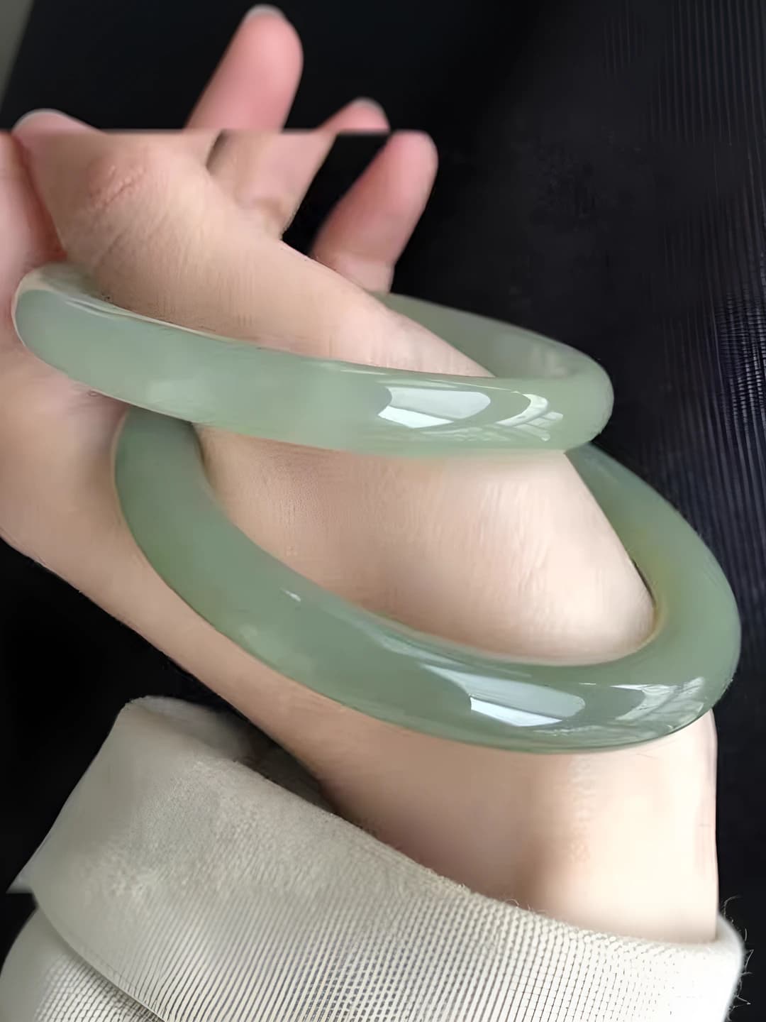 Wide bangle - Green water and mountains