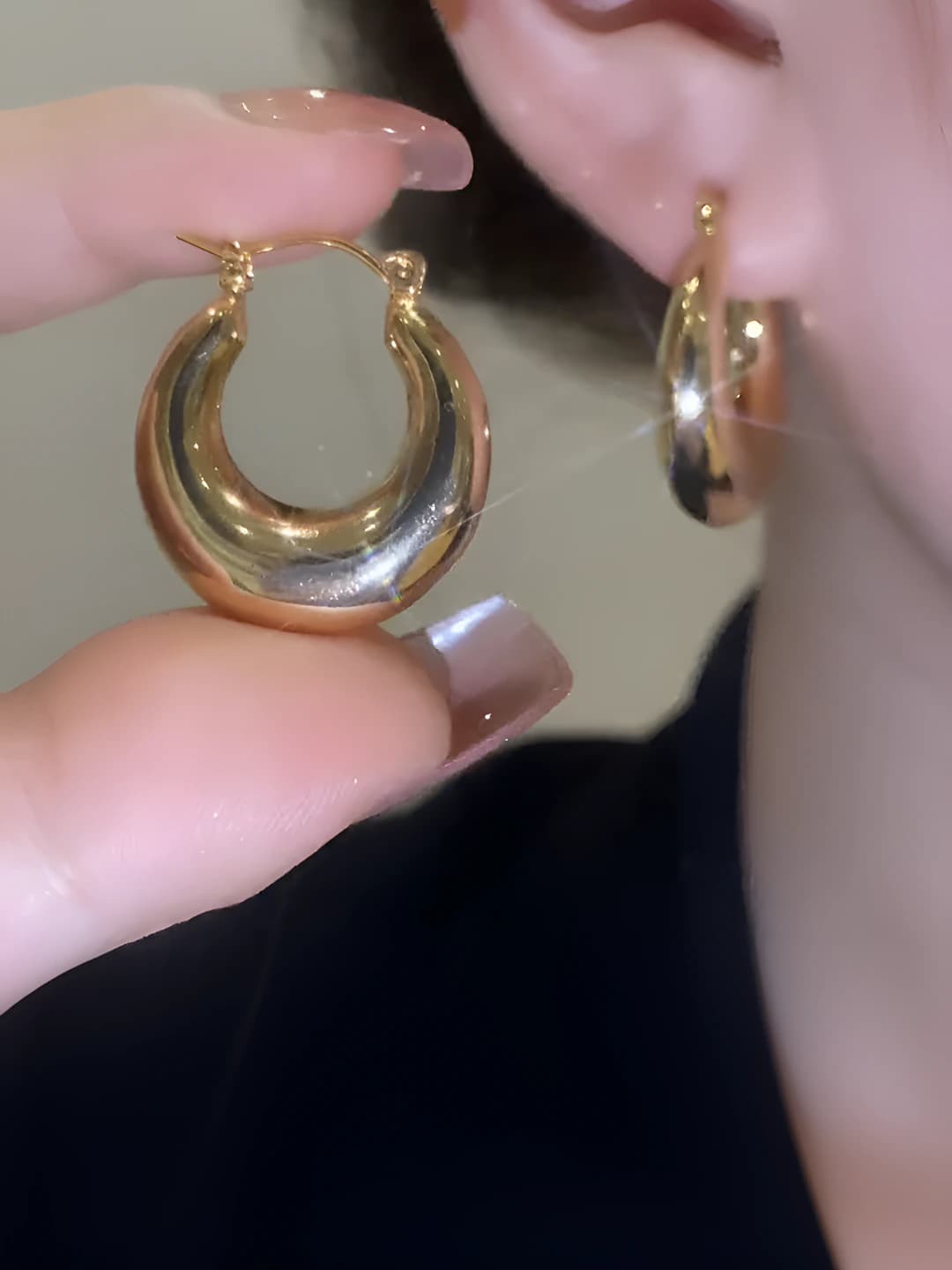 Women's retro metal hoop earrings, gold-plated, high quality, minimalist design