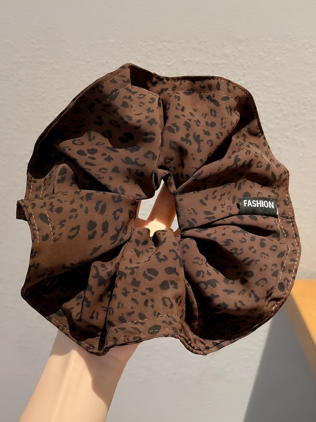 Dark coffee leopard approx 18 cm