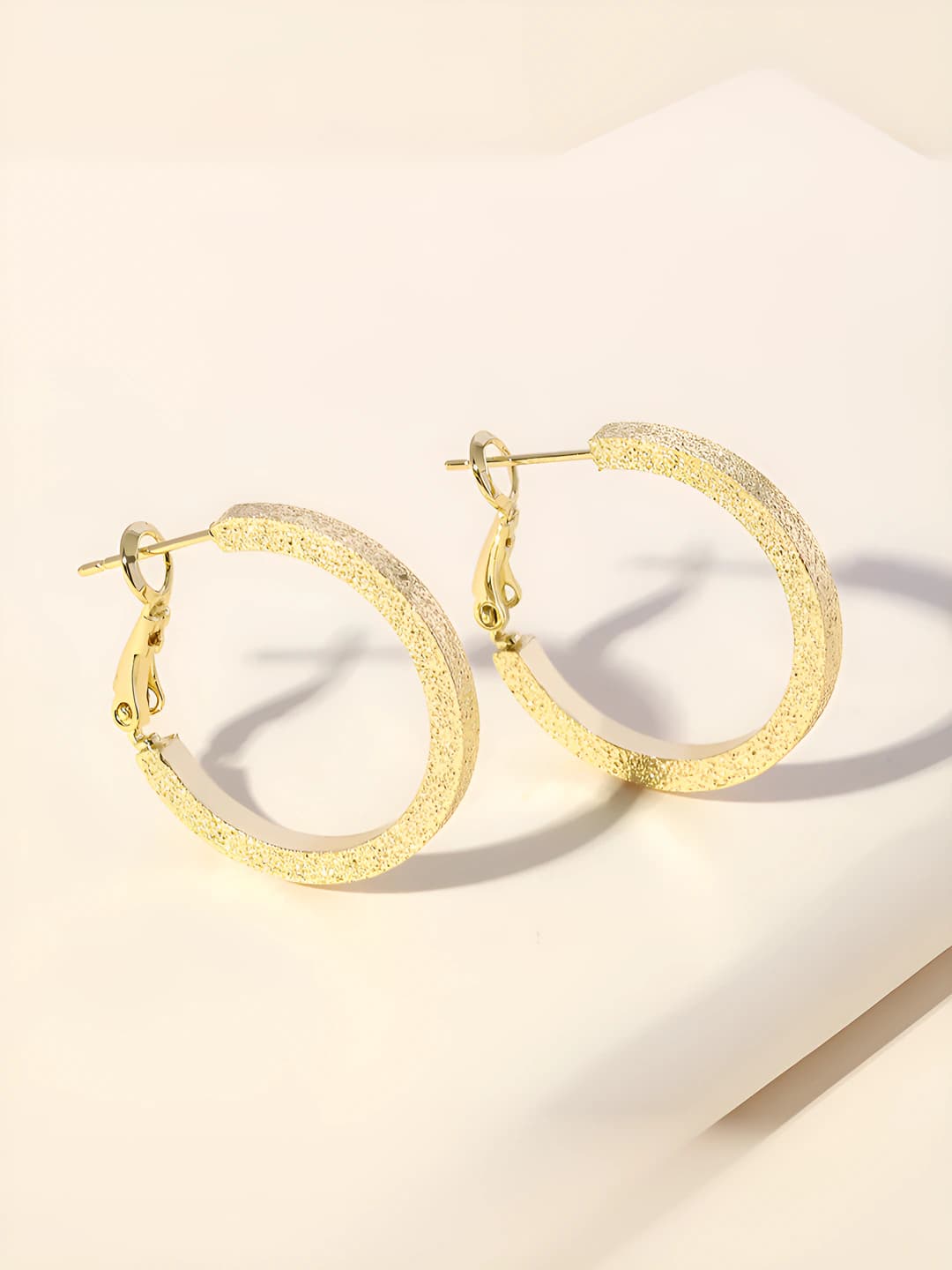 Women's geometric hoop earrings with 925 silver post, copper base, electroplated, minimalist style