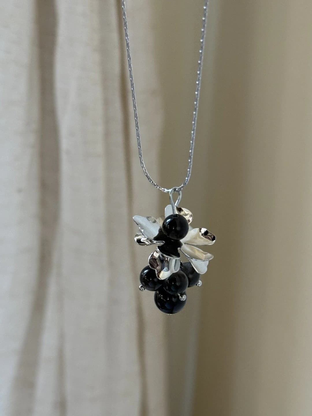 Necklace - Silver - Black