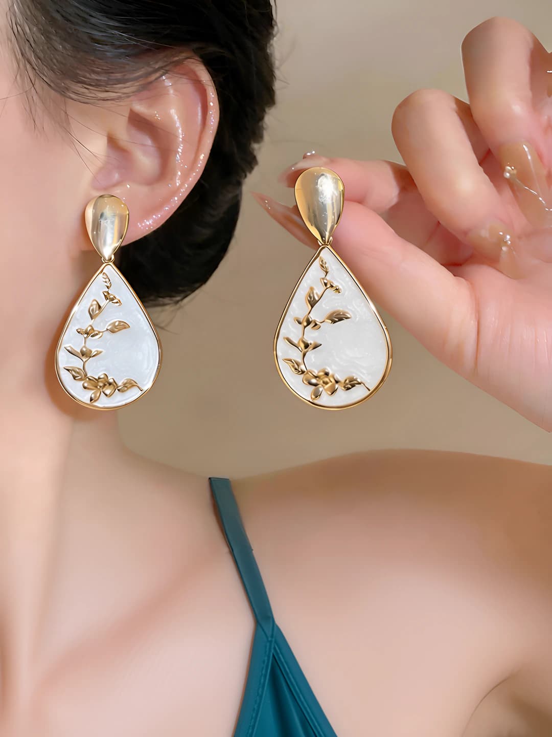 Women's retro new Chinese style printed water drop shape earrings