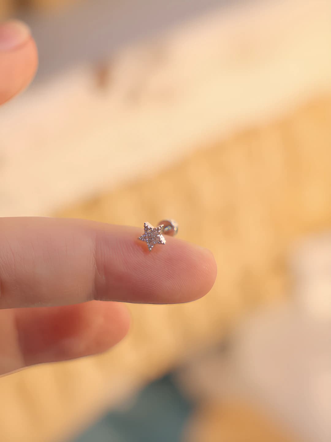 Five-star full zircon spiral stud