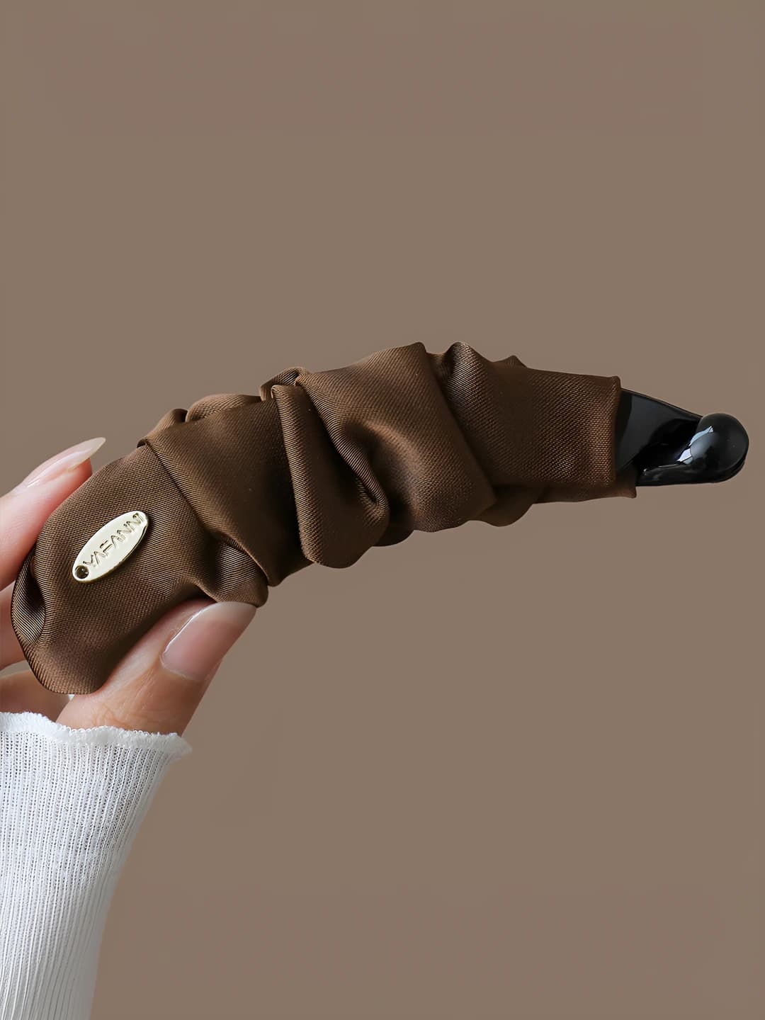 Кофейный, базовая клипса 10 см