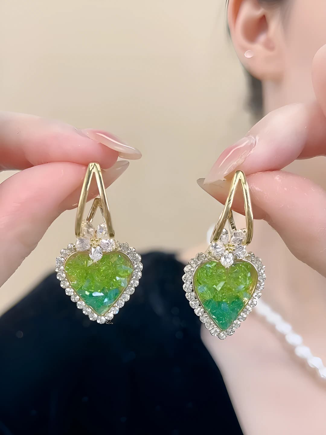 Серьги женские с штифтом из серебра 925, с розовыми камнями, в форме сердца, с градиентом зелёного цвета, в стиле лёгкой роскоши