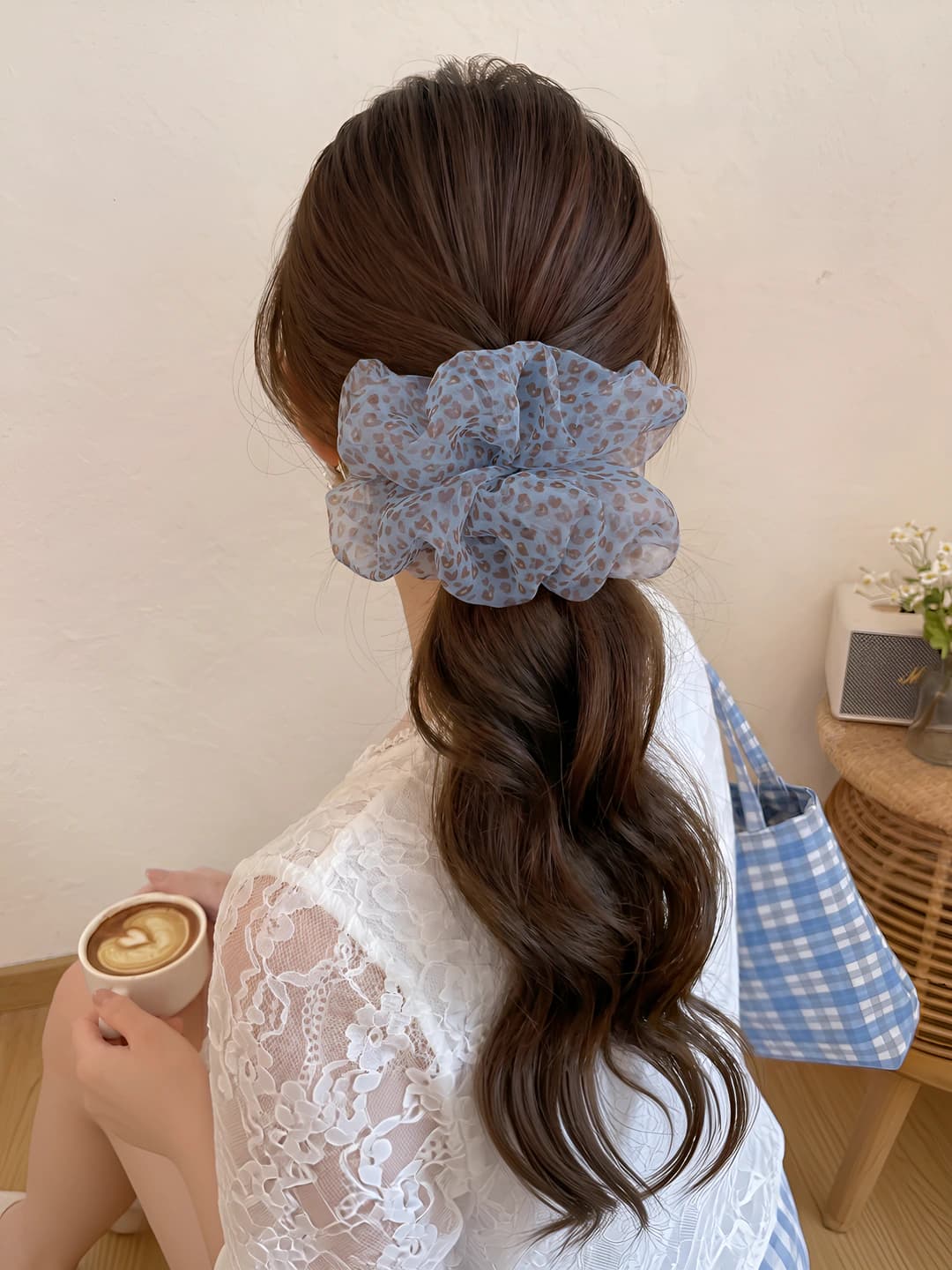 Blue leopard mesh tie 16 cm