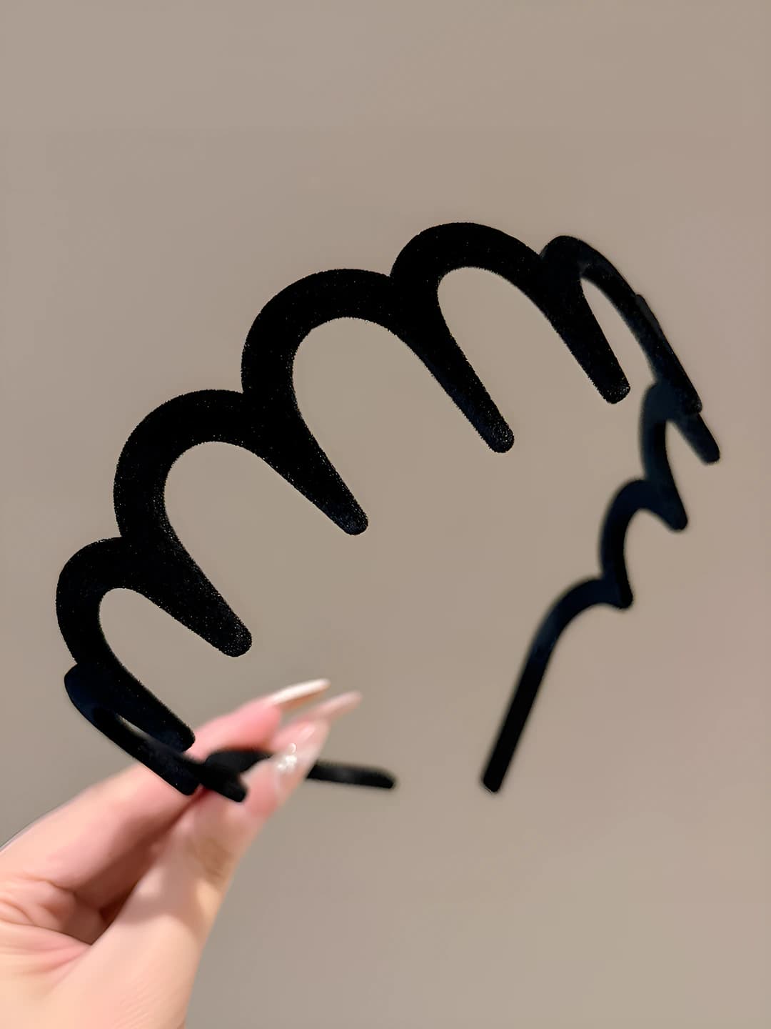 Чёрный