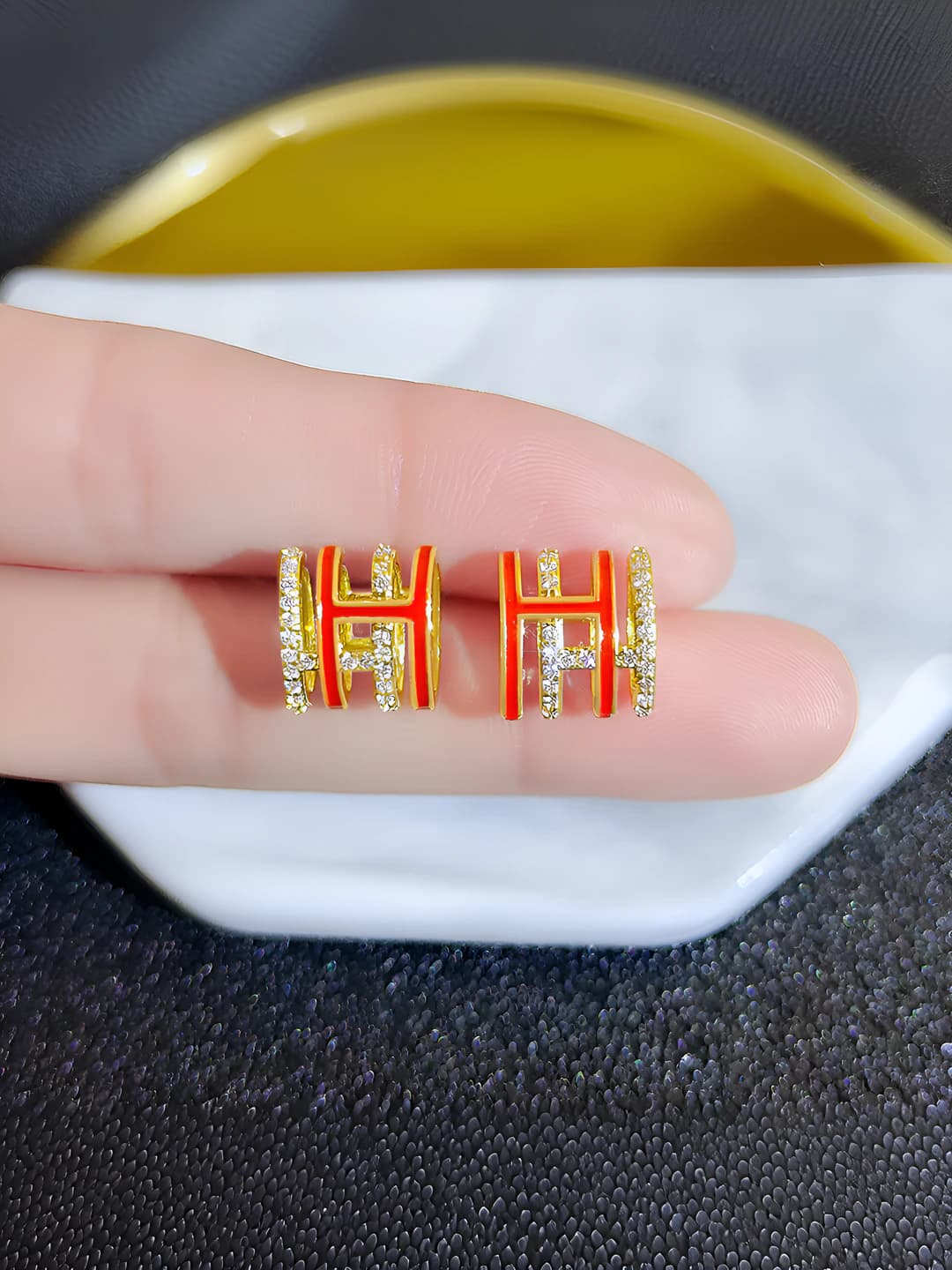 Women's red letter H zircon earrings, autumn-winter
