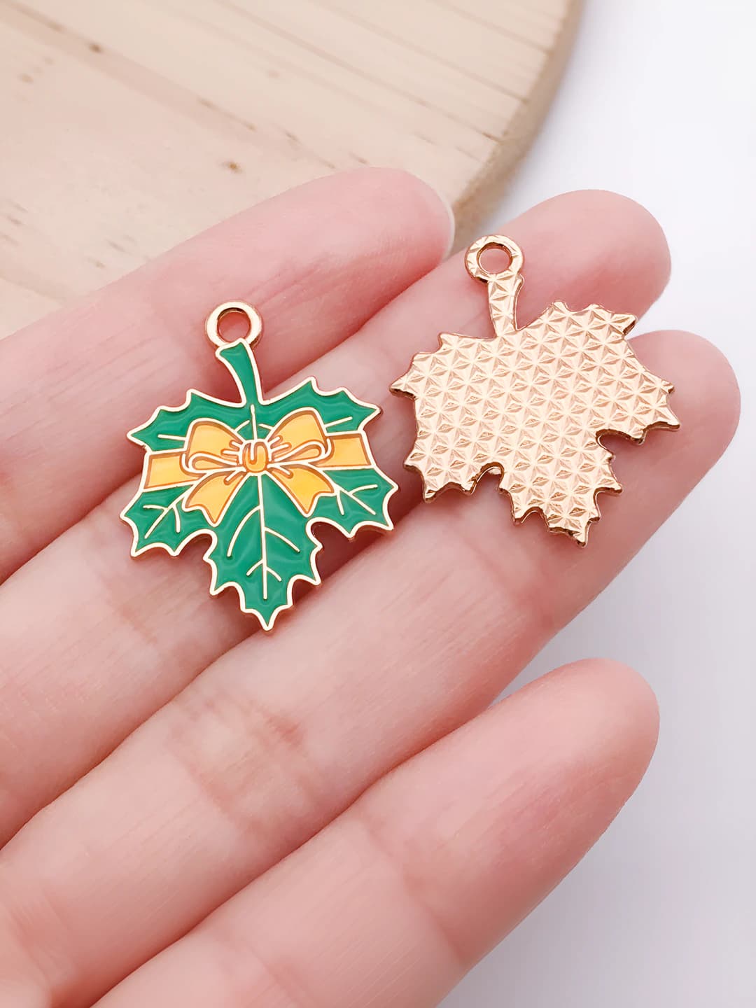 1 pc green epoxy resin leaf with bow
