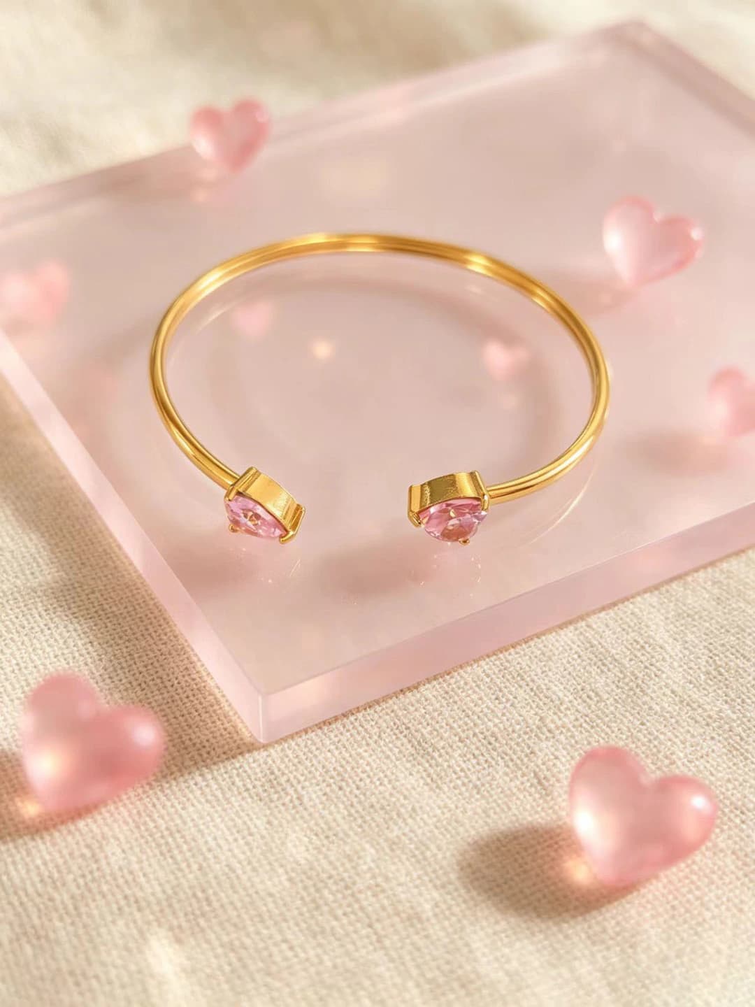 Heart-shaped pink bangle
