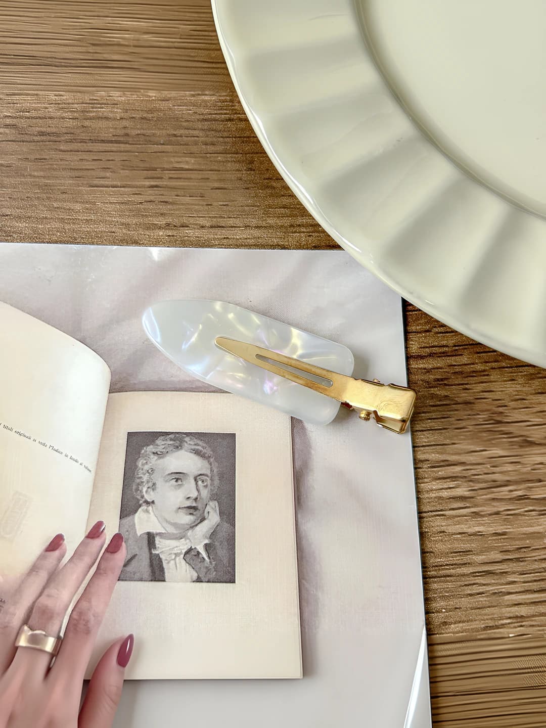 Gold invisible hair clip - Shell white