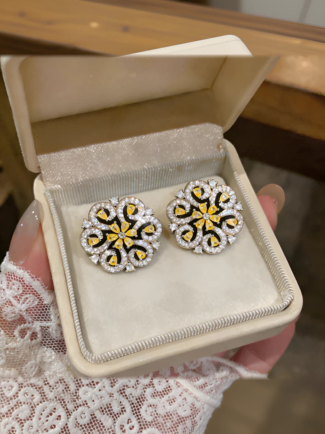 Silver pin-Silver-Yellow