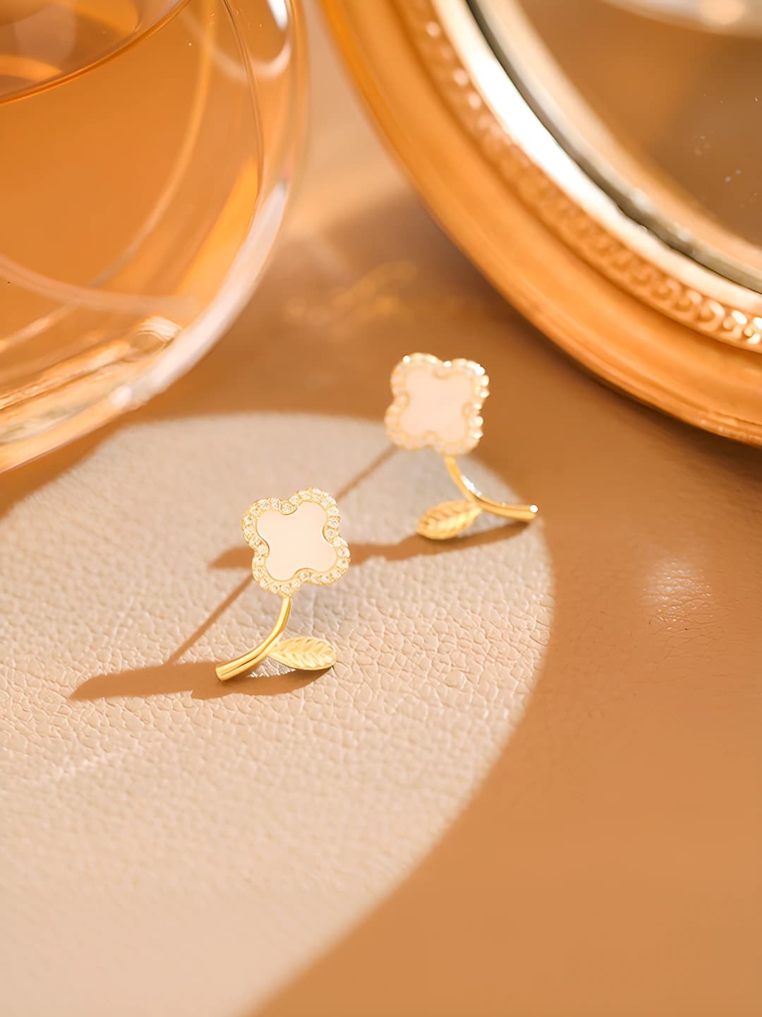 White 925 stud