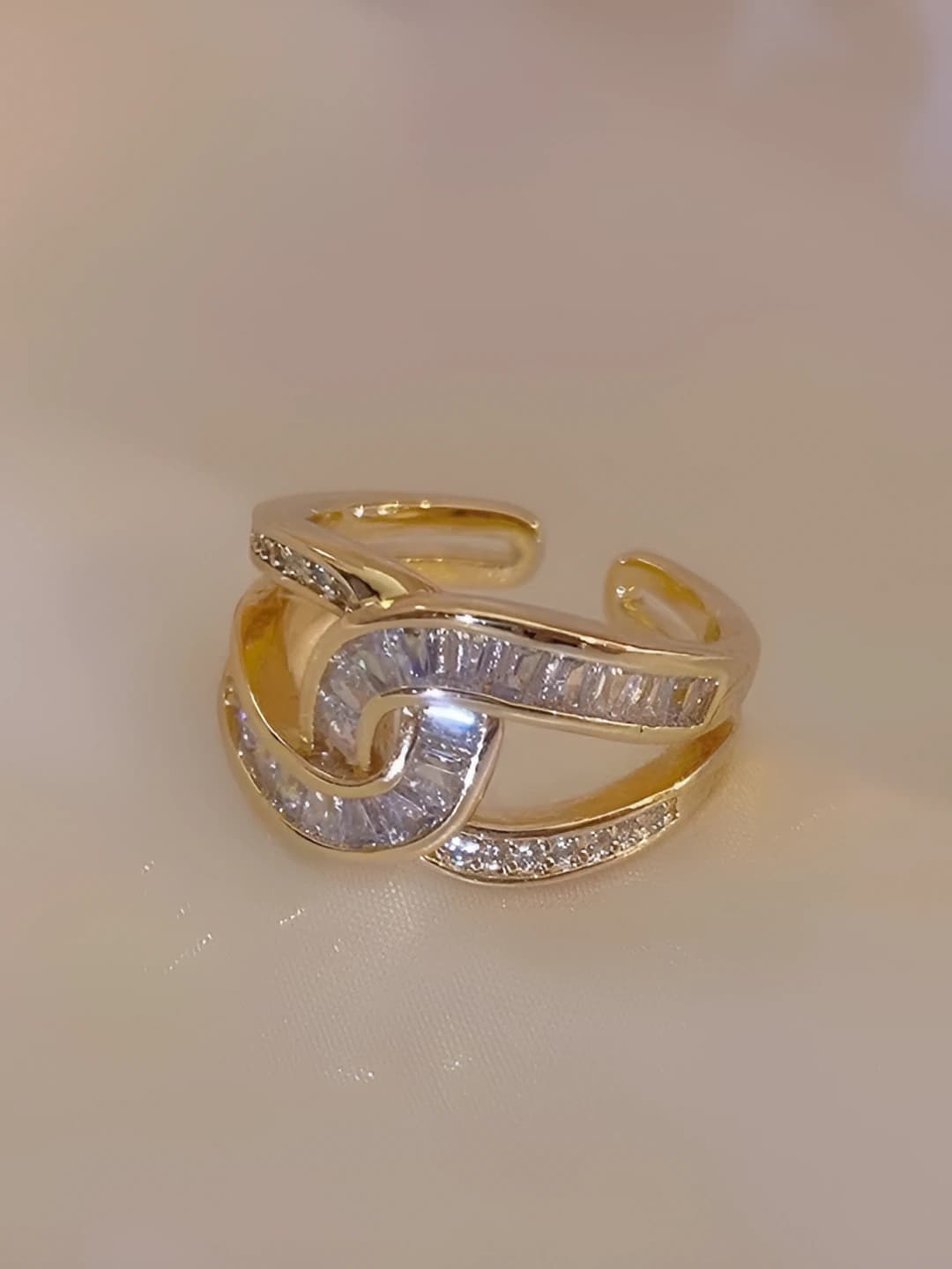Cross zircon ring