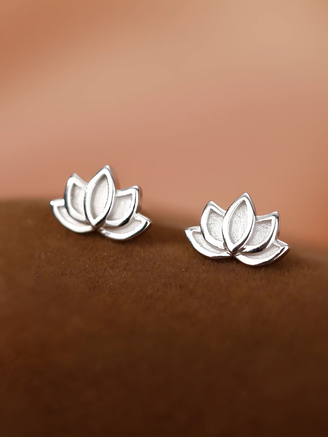 Women's lotus flower stud earrings, copper, Korean style