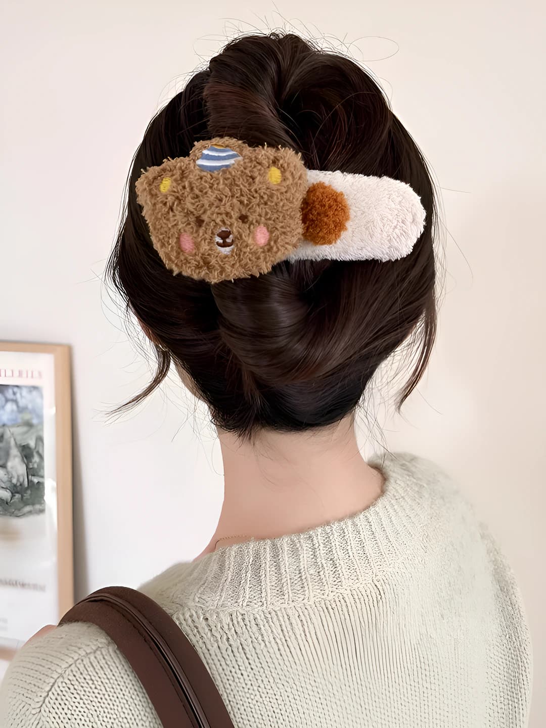 3# Brown pudding bear white clip