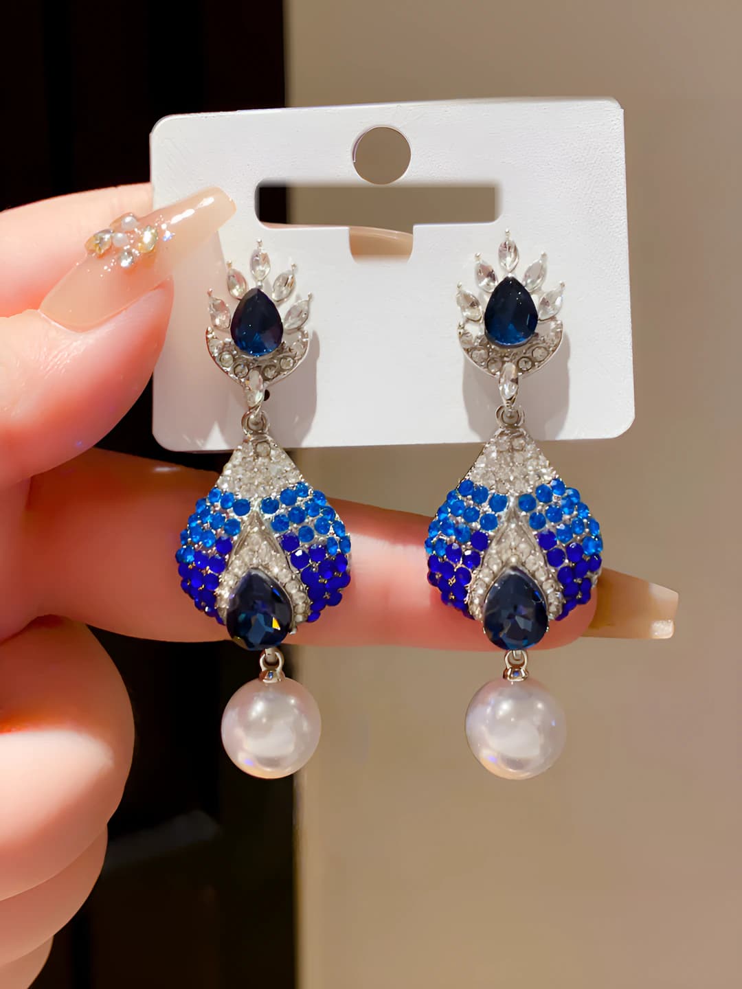 14# Post - Silver-Blue-White