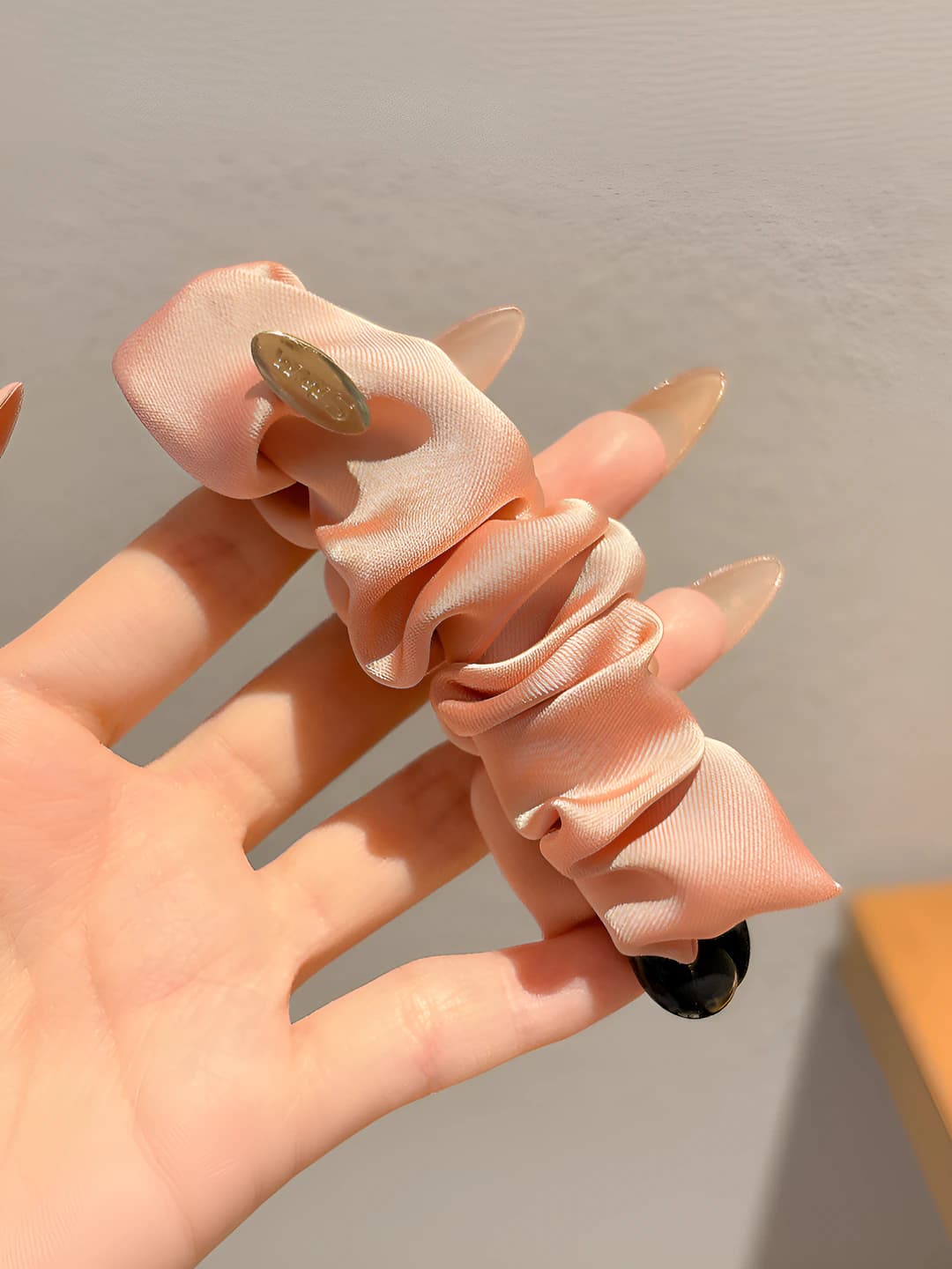 Pink satin banana clip, 10 cm