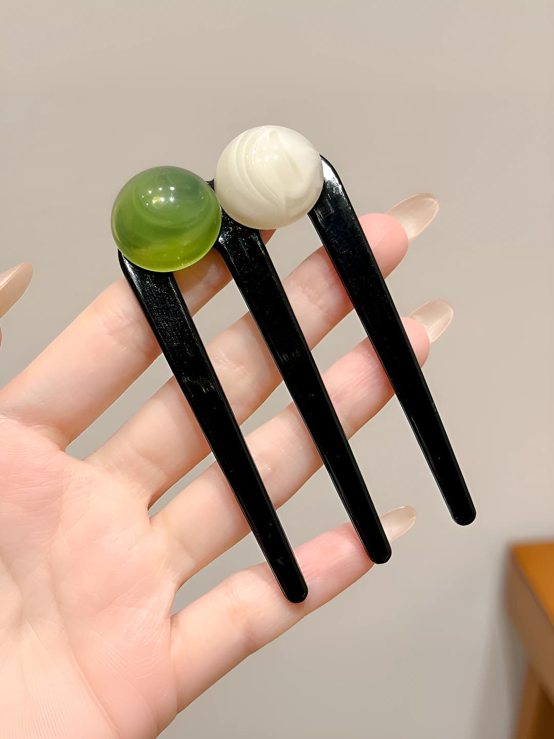Green-beige, 8 cm, half pearl 2 cm
