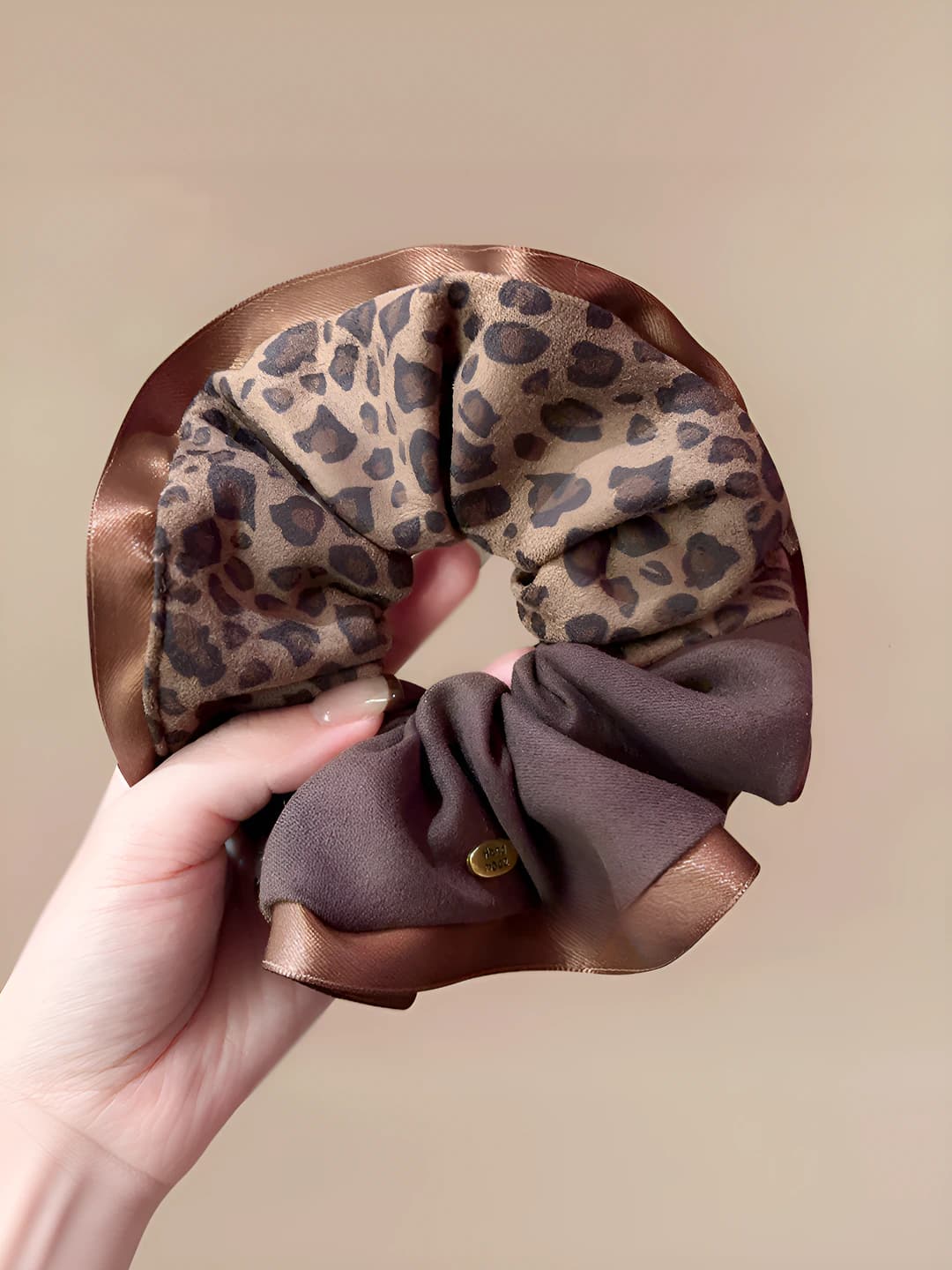 Coffee leopard print hair tie - 14 cm