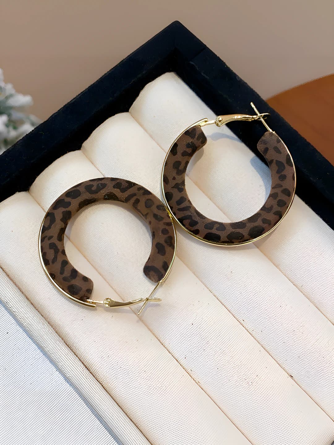 17 Ear hoop - Coffee - Round