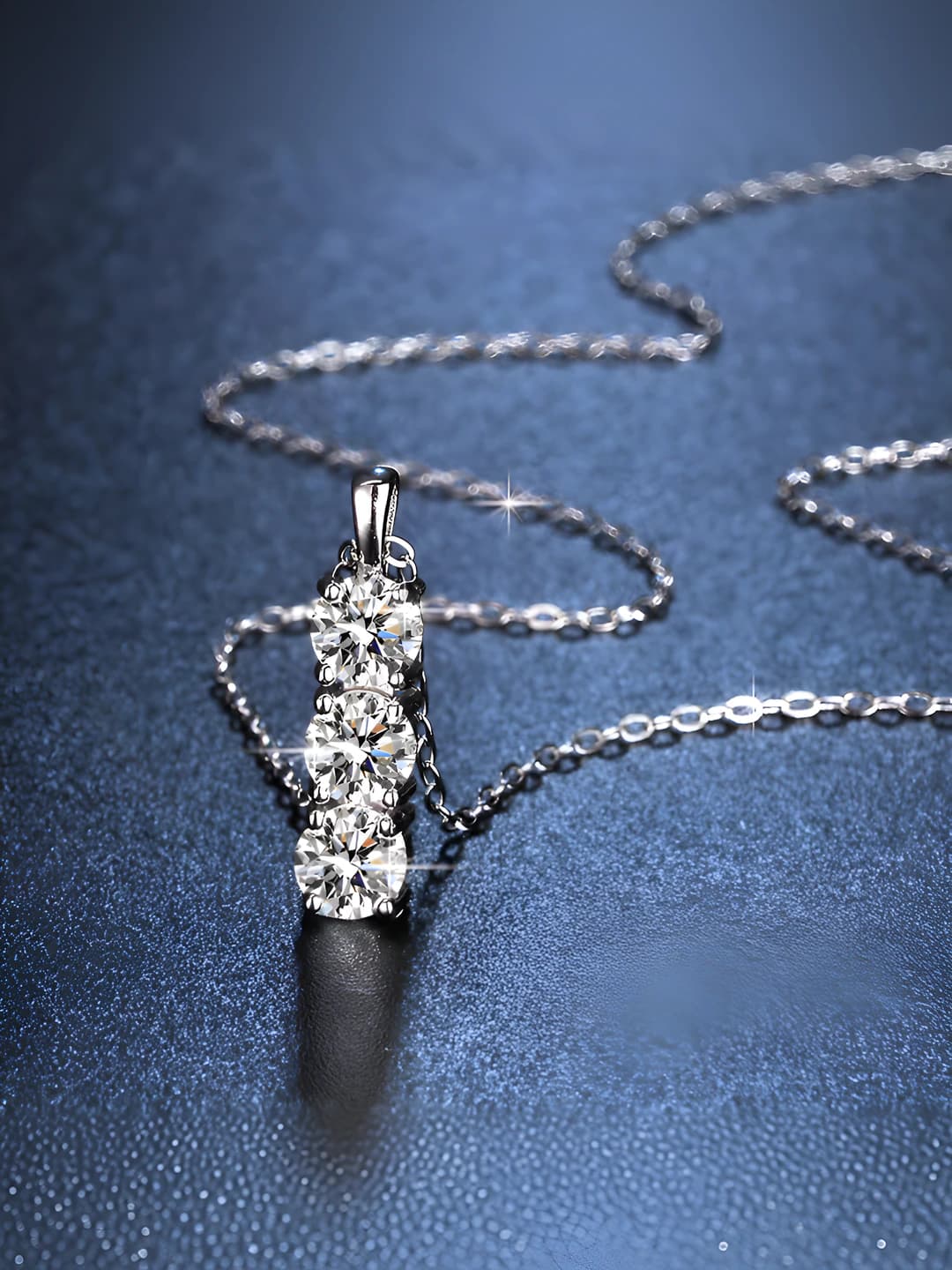 Silver-white, classic 4-prong