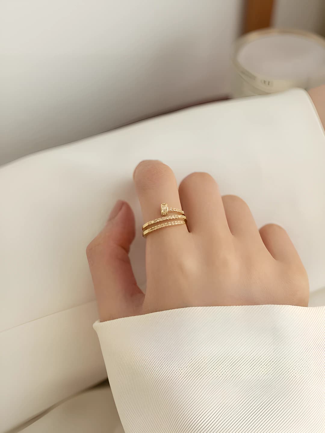 Gold stud ring