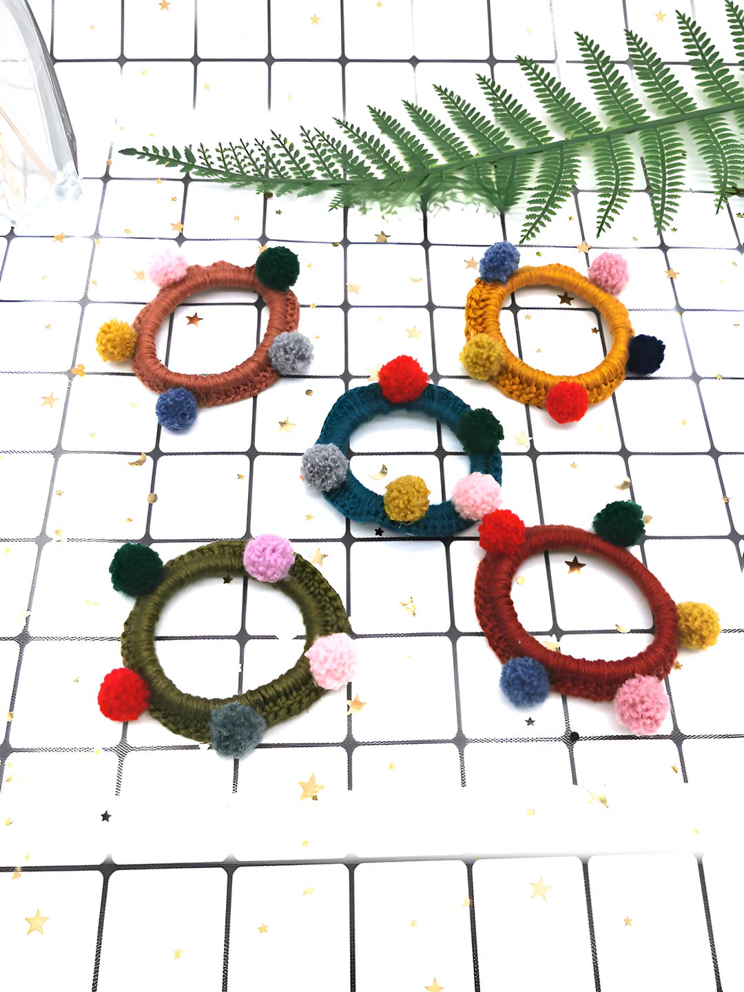 Women's stretch pom-pom yarn hair ties, loose fit, handmade, tulip and flower pattern, country style hair accessories
