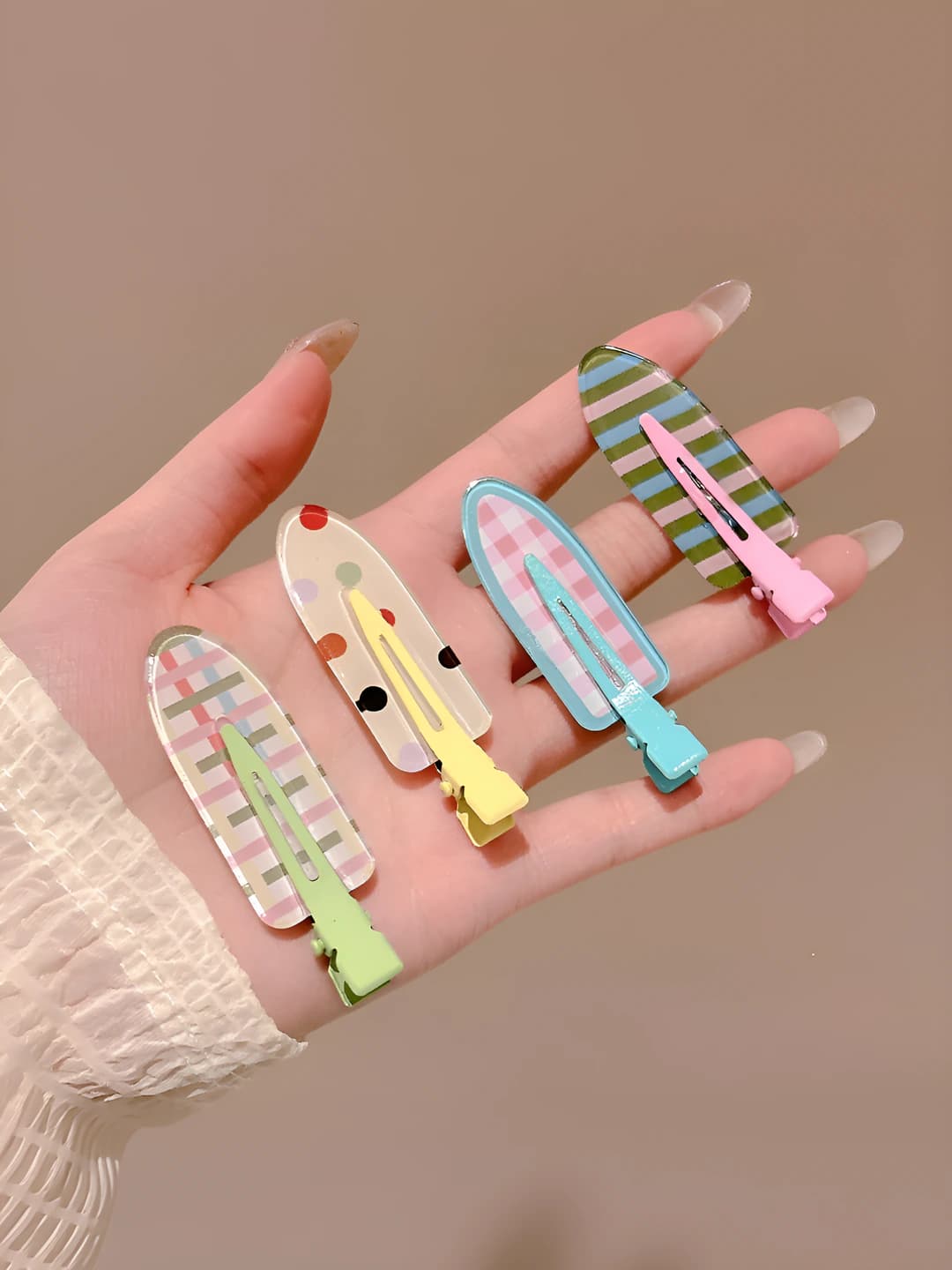 Avocado candy, 4 pcs