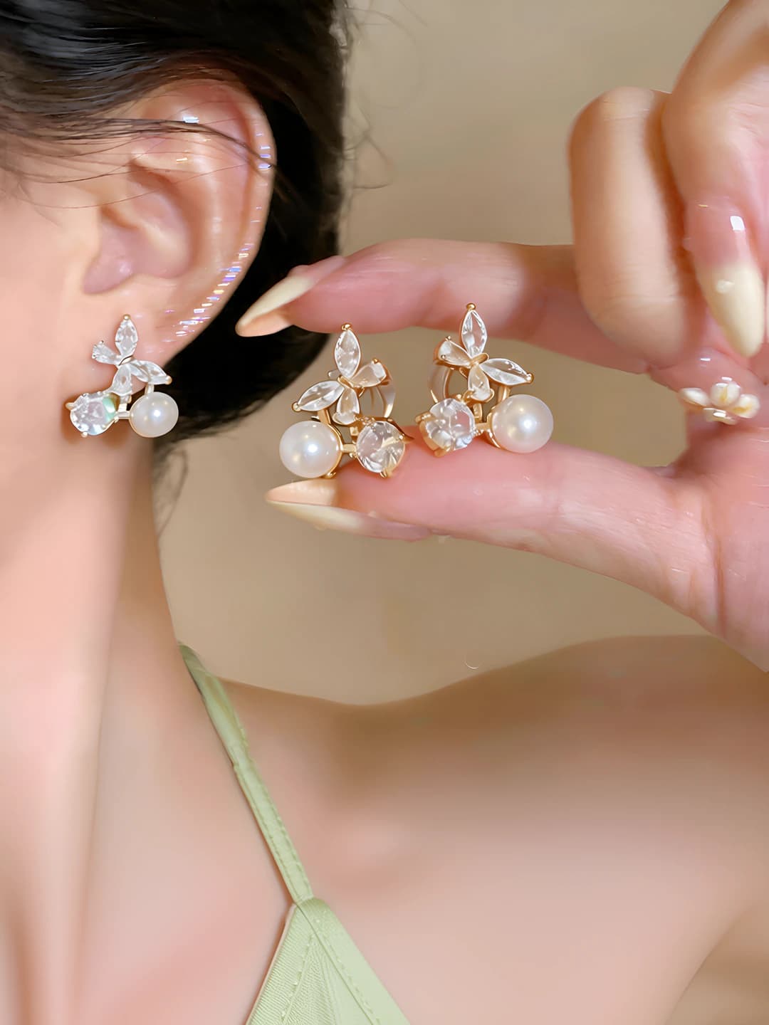 Women's butterfly stud earrings with 18k gold plating and zirconia