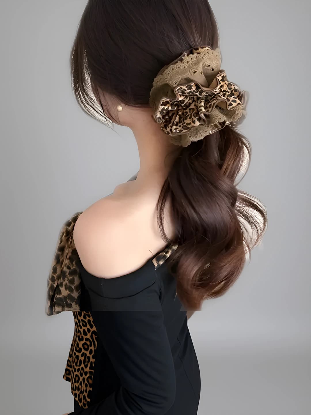 Light coffee leopard - base 10 cm