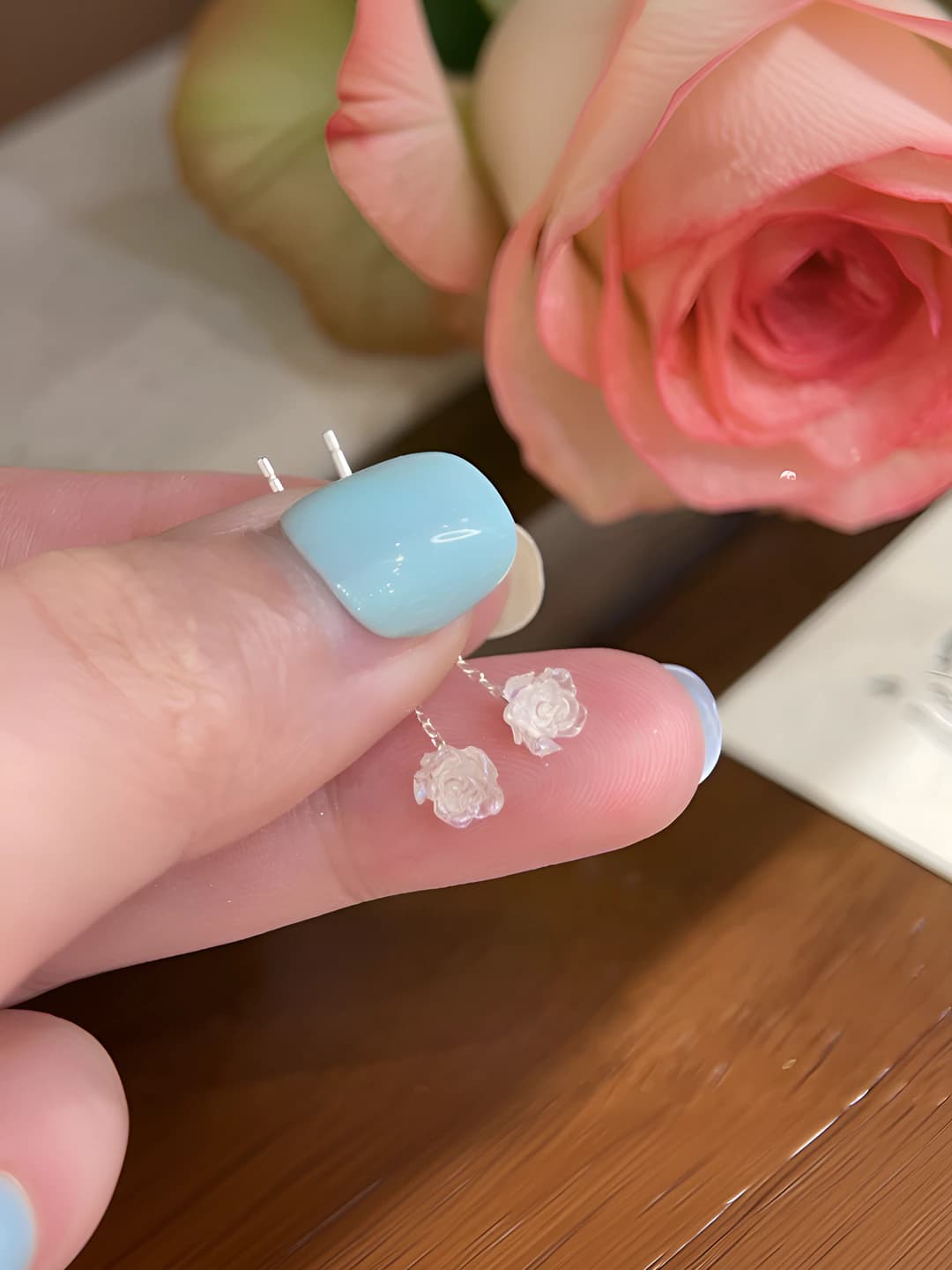 87529 Rose flower chain earrings