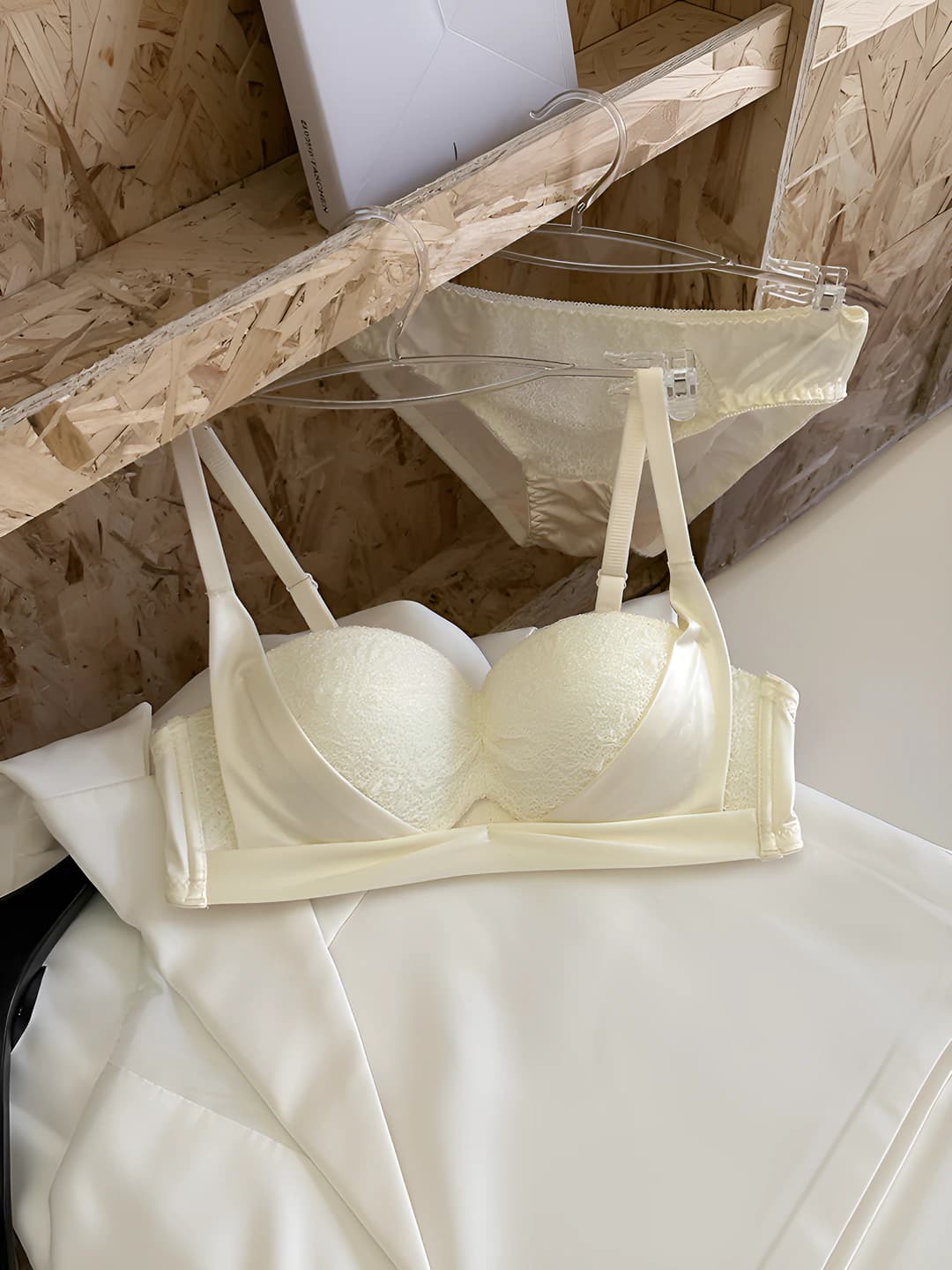 Champagne (Single)