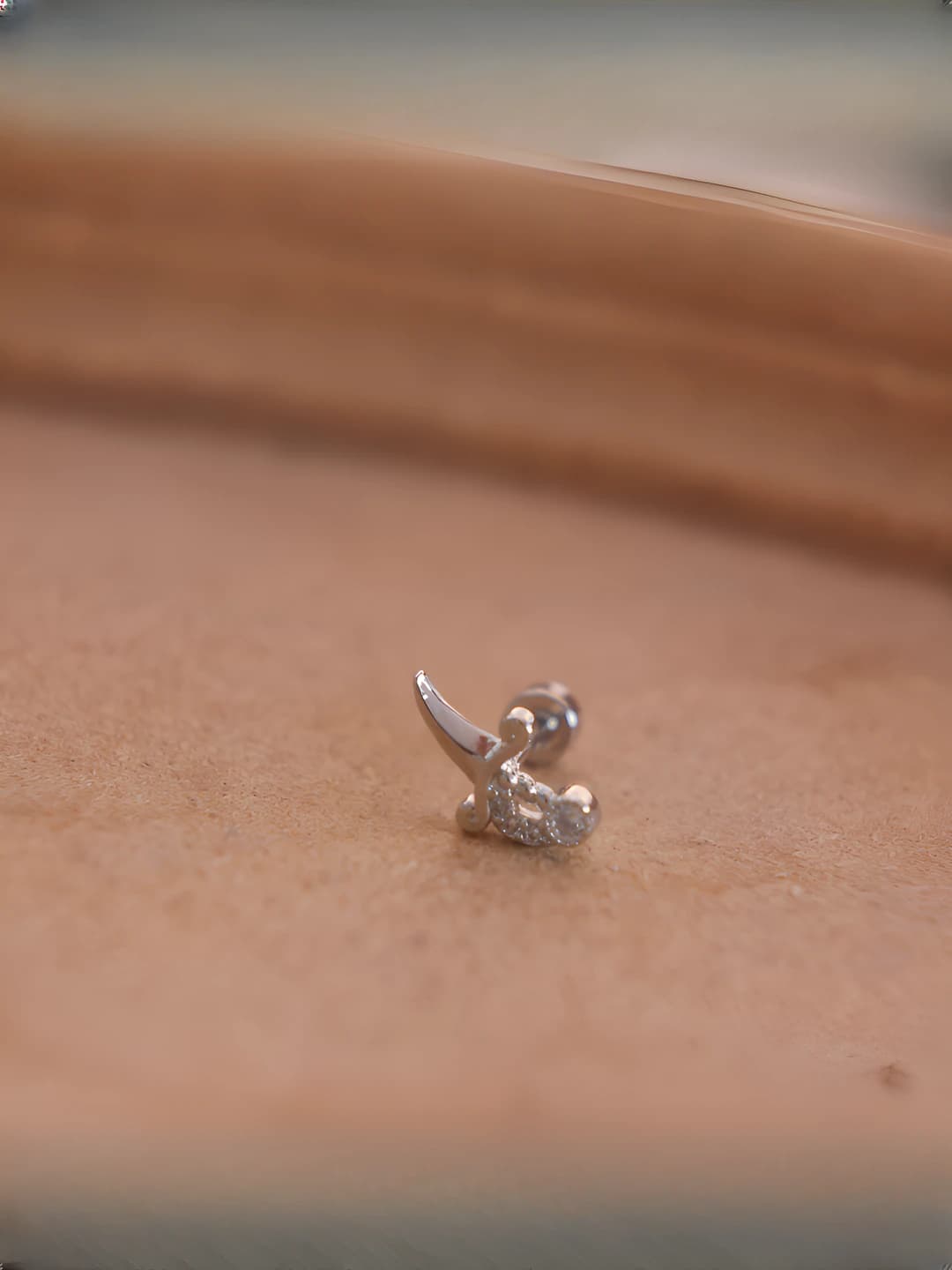 Dagger zircon spiral stud