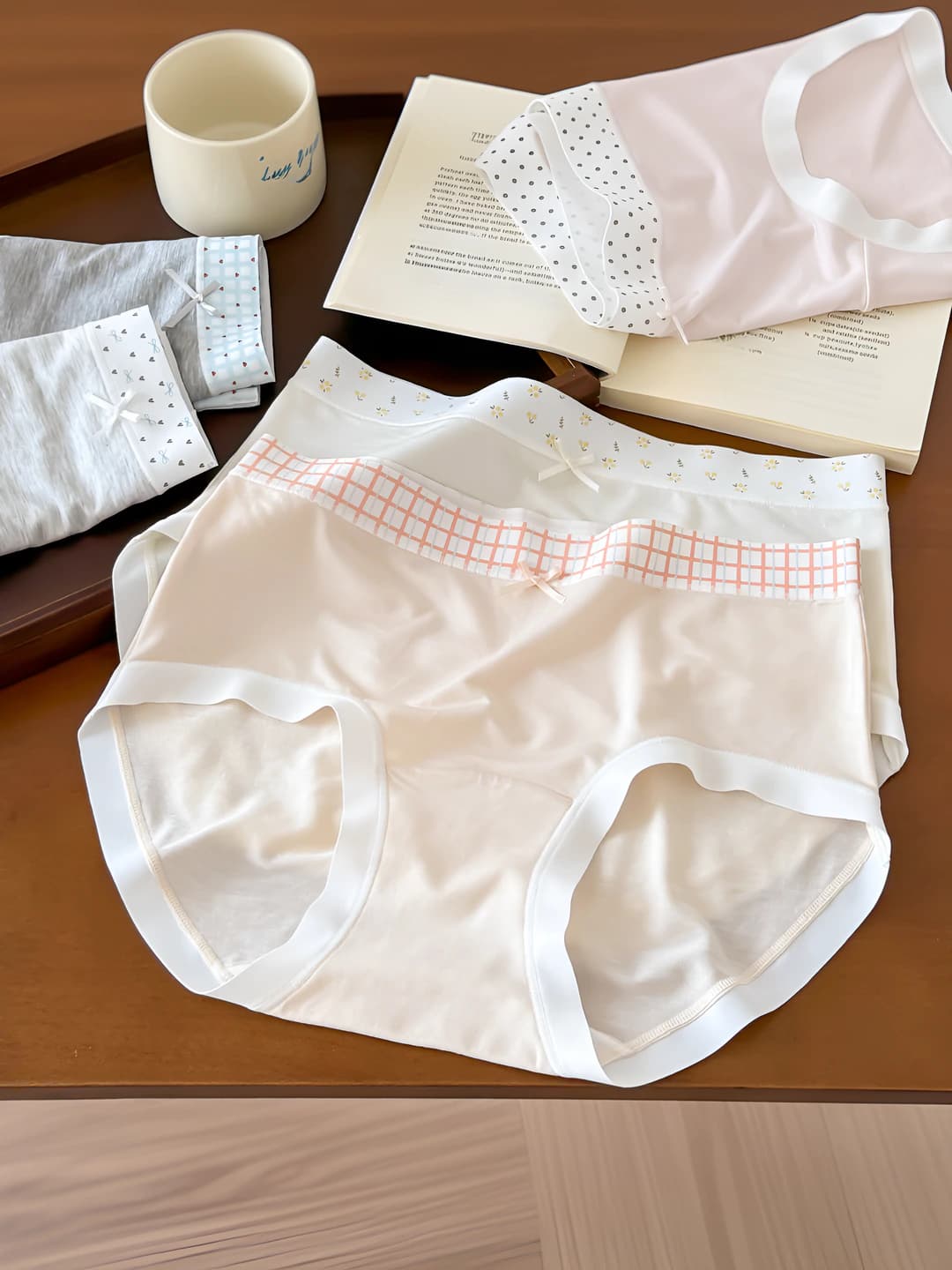 Women's briefs 2026 spring-summer, seamless, antibacterial, pure cotton, striped/checked, mid-waist