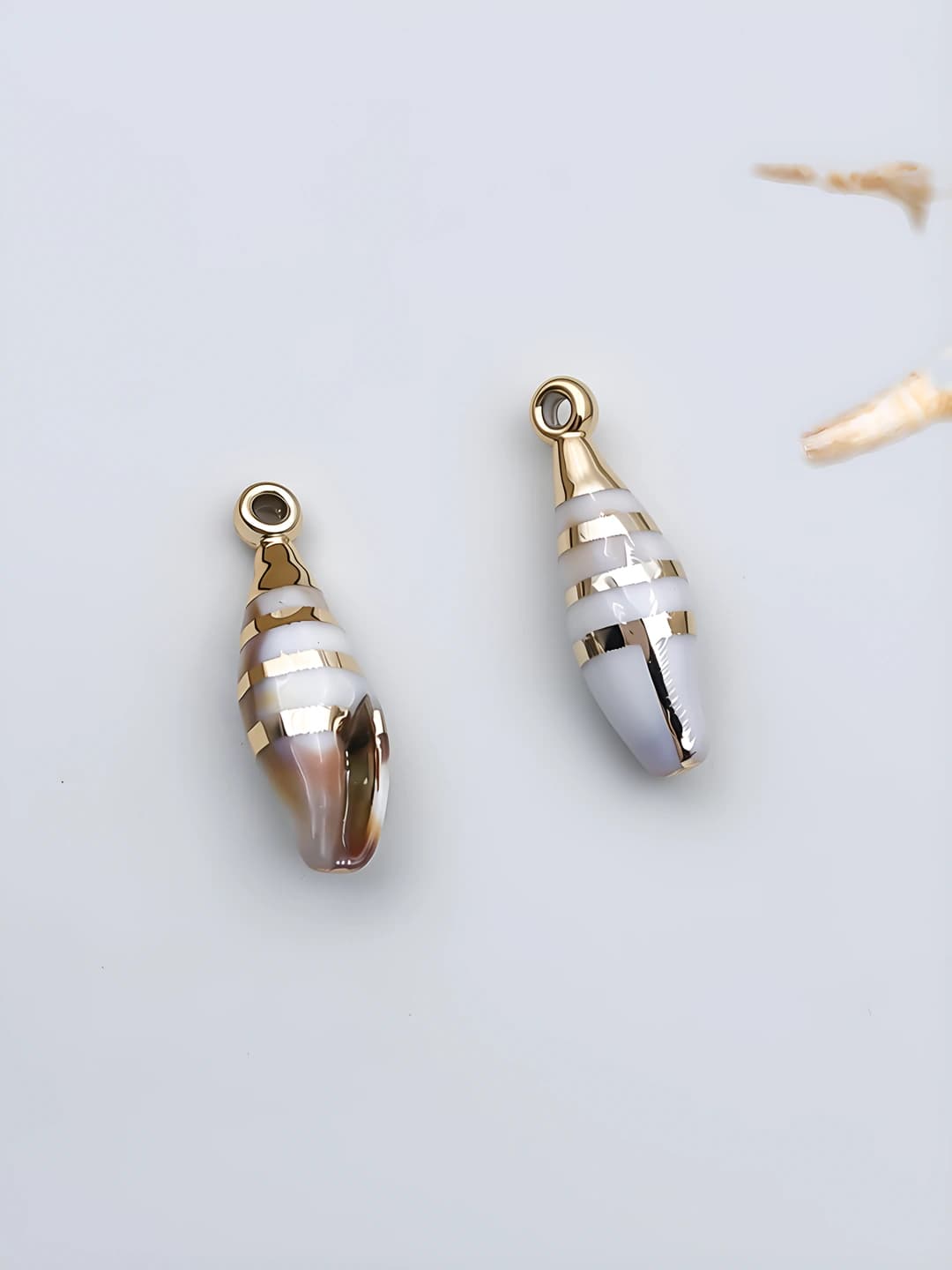 Gold off-white 30x10x9mm