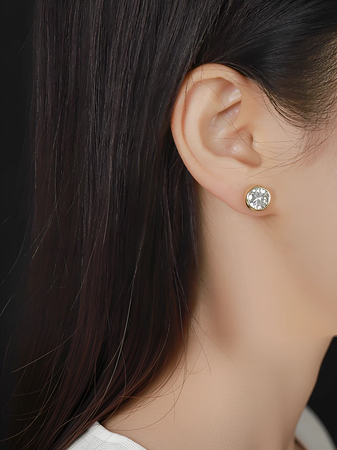 Women's stud earrings with one large cubic zirconia, geometric shape, 925 silver post, modern style
